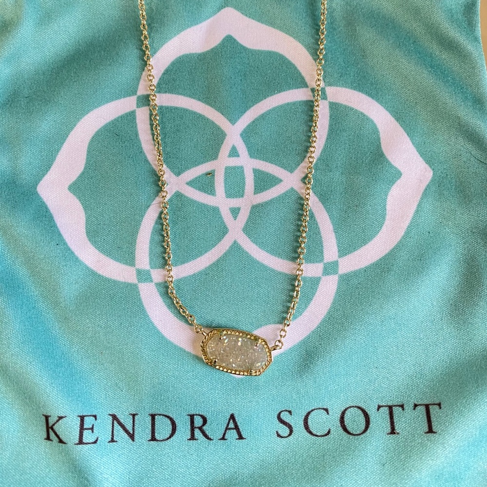 KENDRA SCOTT Elisa Pendant Necklace
